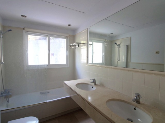 3 Soveroms Rekkehus i Istán