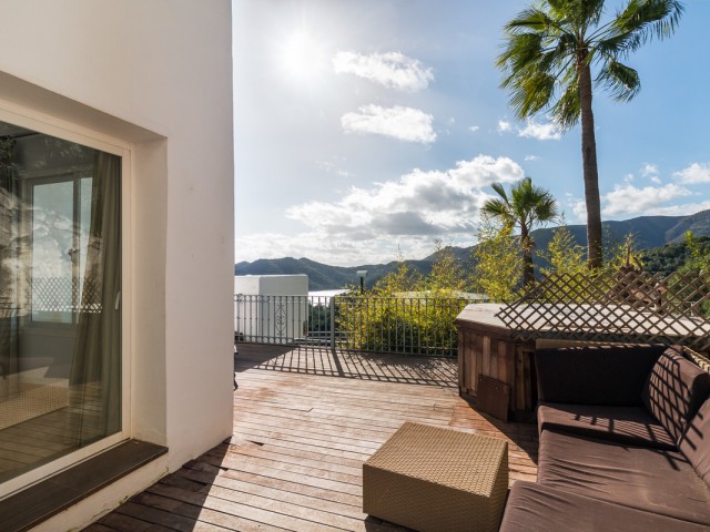 Maison mitoyenne avec 3 Chambres  à Istán