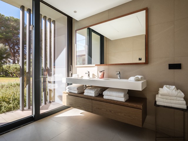 7 Makuuhuoneen Huvila Sotogrande Costa