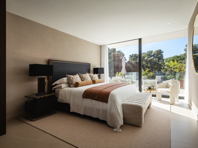 7 Makuuhuoneen Huvila Sotogrande Costa