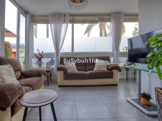 Apartamento con 2 Dormitorios  en Las Chapas