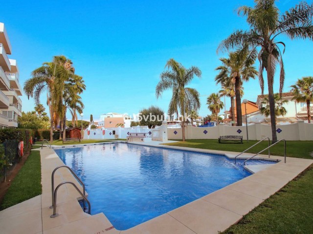 Apartamento con 2 Dormitorios  en Las Chapas