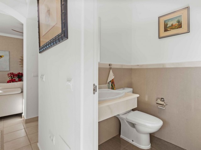 4 Bedrooms Villa in Estepona