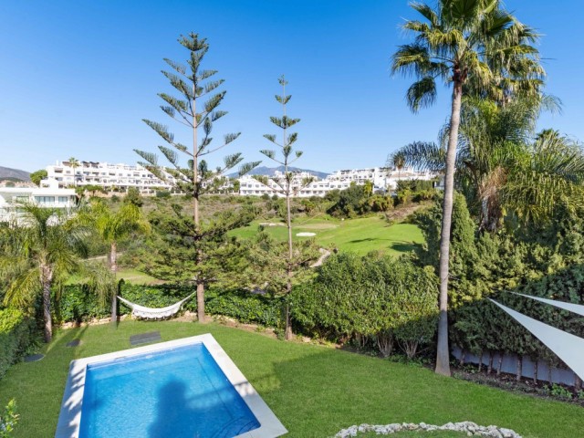 4 Bedrooms Villa in Estepona