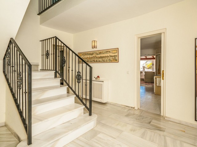 4 Schlafzimmer Villa in Marbesa