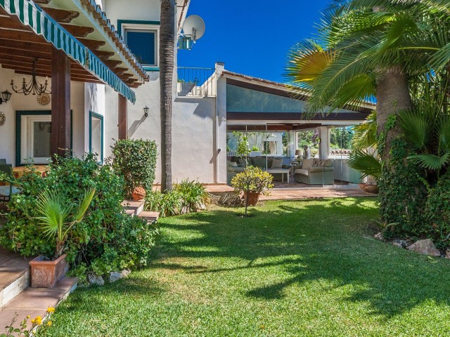 4 Schlafzimmer Villa in Marbesa