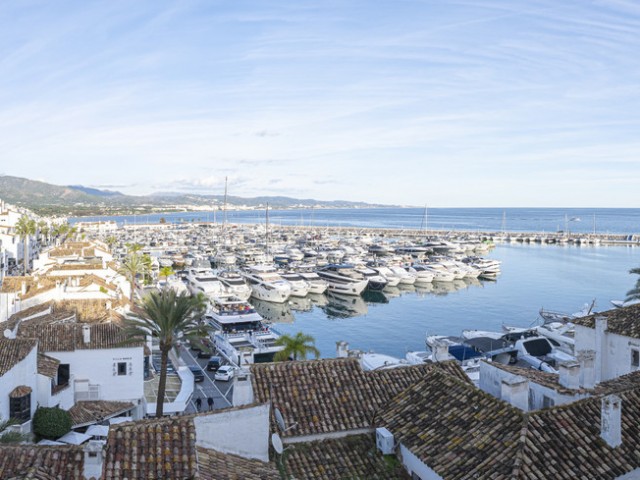 Penthouse in Puerto Banús