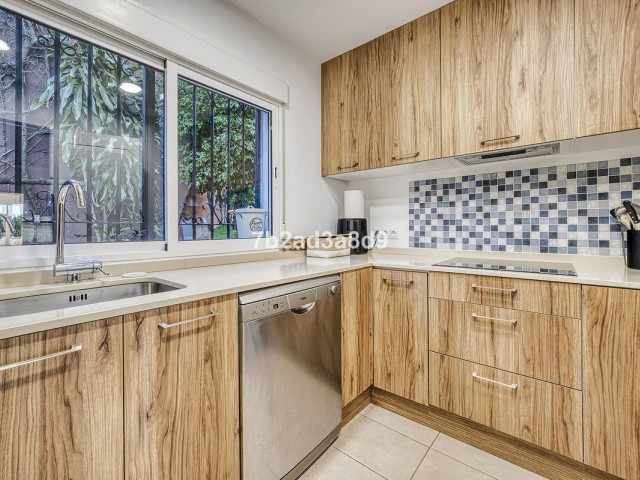 Appartement avec 5 Chambres  à Nueva Andalucía