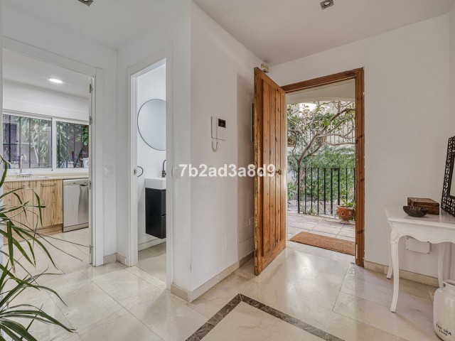 Appartement avec 5 Chambres  à Nueva Andalucía