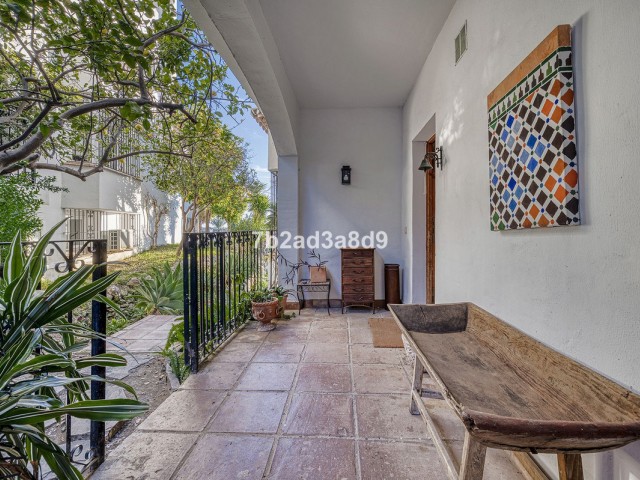 Appartement avec 5 Chambres  à Nueva Andalucía