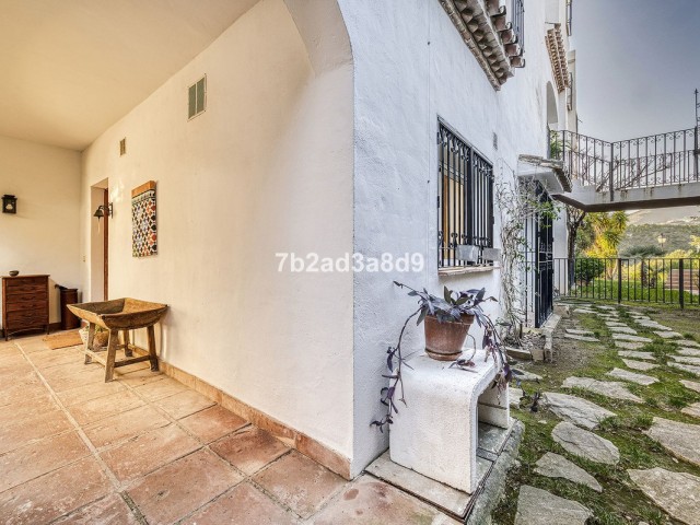 Appartement avec 5 Chambres  à Nueva Andalucía