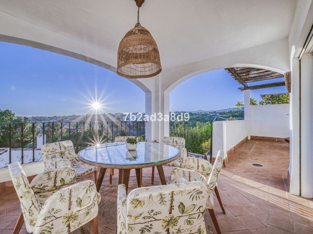 Appartement avec 5 Chambres  à Nueva Andalucía