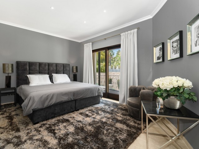 7 Makuuhuoneen Huvila Benahavís