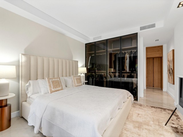 3 Sovrums Lägenhet i Estepona