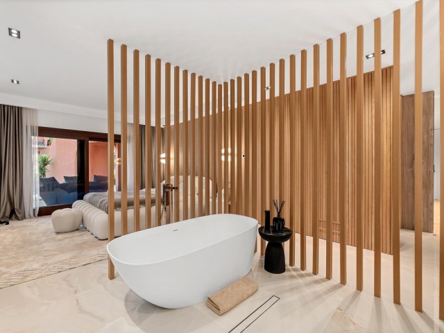 3 Sovrums Lägenhet i Estepona