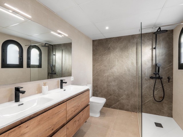 3 Bedrooms Townhouse in El Paraiso