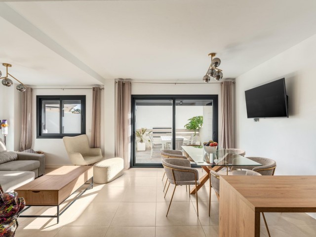 Townhouse El Paraiso - R5184142