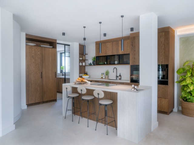 Villa, Las Brisas, R5250505