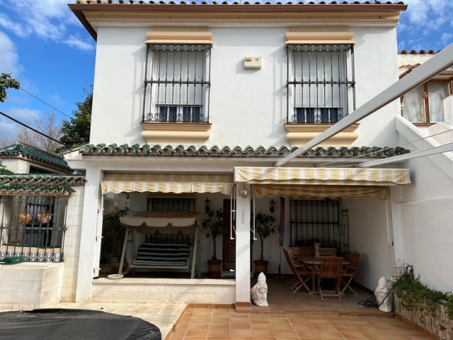 Villa, Nueva Andalucia