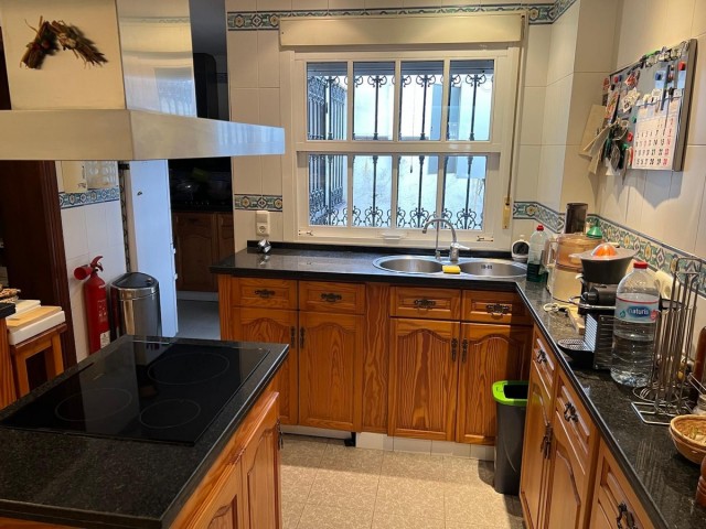 4 Bedrooms Villa in Nueva Andalucía