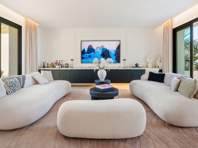 3 Bedrooms Apartment in Nueva Andalucía