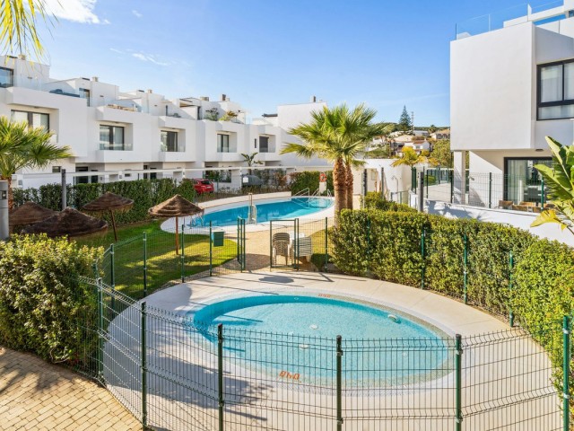 3 Bedrooms Townhouse in Fuengirola