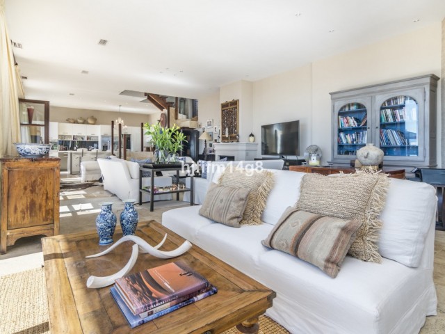 3 Makuuhuoneen Rivitalo La Heredia