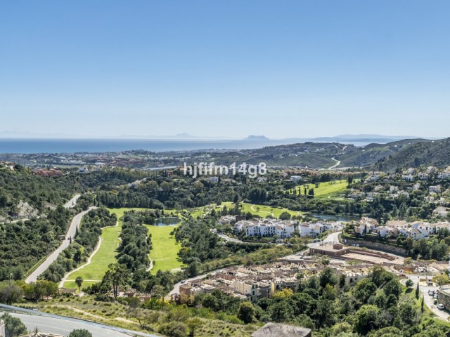 3 Makuuhuoneen Rivitalo La Heredia