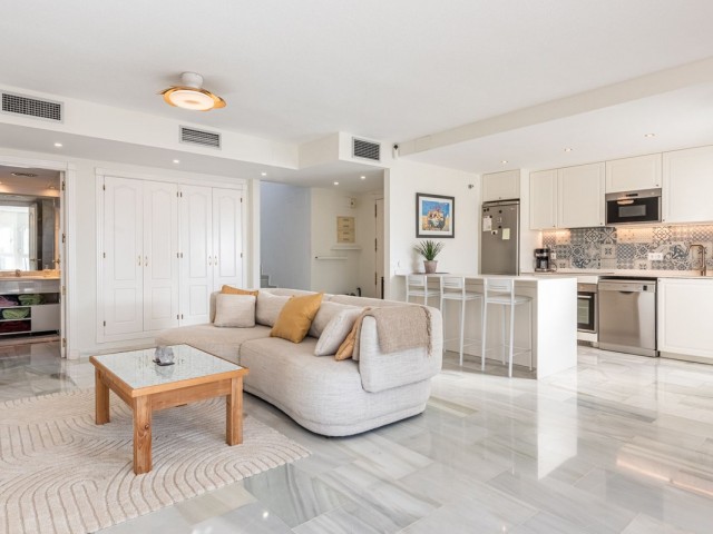 2 Schlafzimmer Apartment in Nueva Andalucía