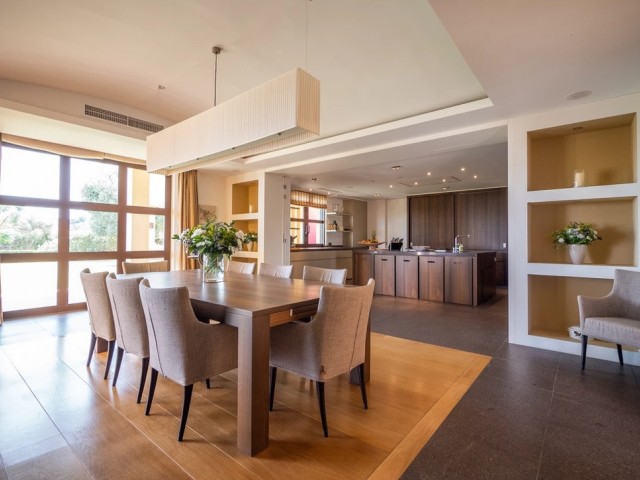 6 Bedrooms Villa in Sotogrande