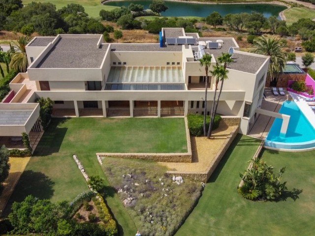 Villa avec 6 Chambres  à Sotogrande