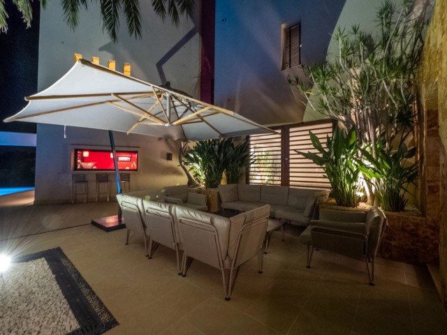 Villa avec 6 Chambres  à Sotogrande