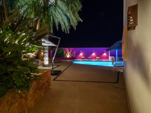 Villa avec 6 Chambres  à Sotogrande
