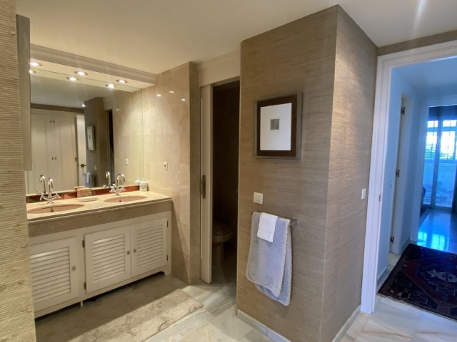 2 Schlafzimmer Apartment in Bel Air