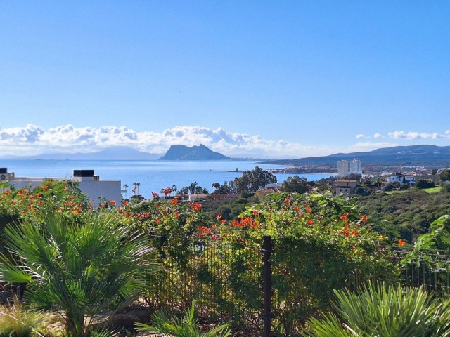 3 Bedrooms Villa in La Duquesa