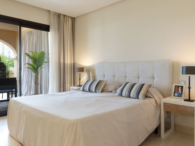 2 Bedrooms Apartment in Benahavís