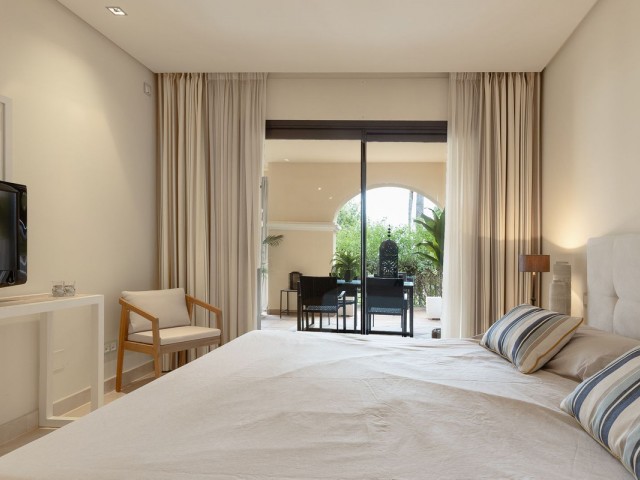 2 Bedrooms Apartment in Benahavís