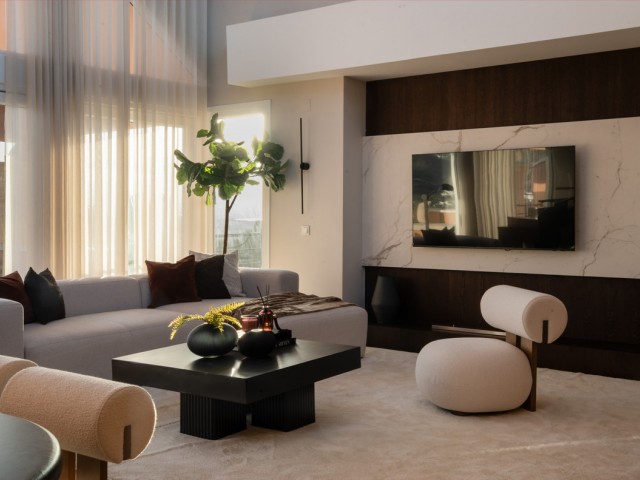 Penthouse avec 3 Chambres  à Nueva Andalucía