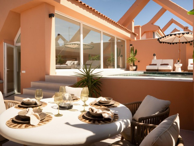 Penthouse avec 3 Chambres  à Nueva Andalucía