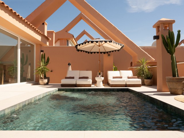 Penthouse avec 3 Chambres  à Nueva Andalucía