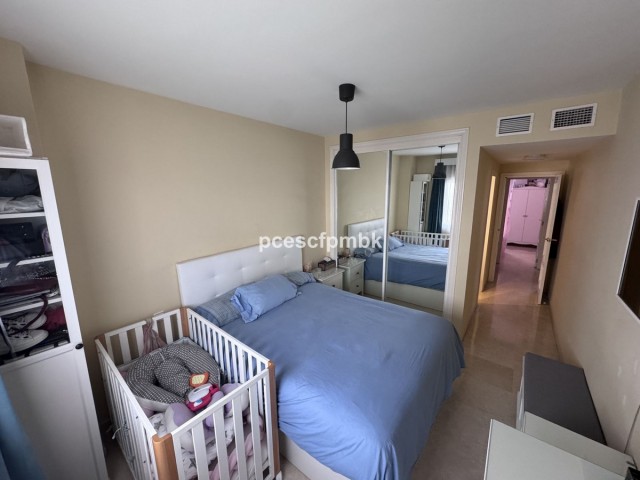 4 Bedrooms Apartment in Estepona