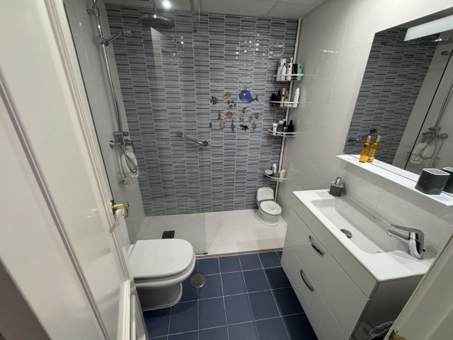 4 Sovrums Lägenhet i Estepona