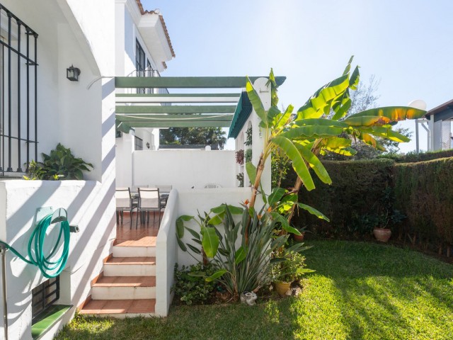 4 Schlafzimmer Reihenhaus in Marbella