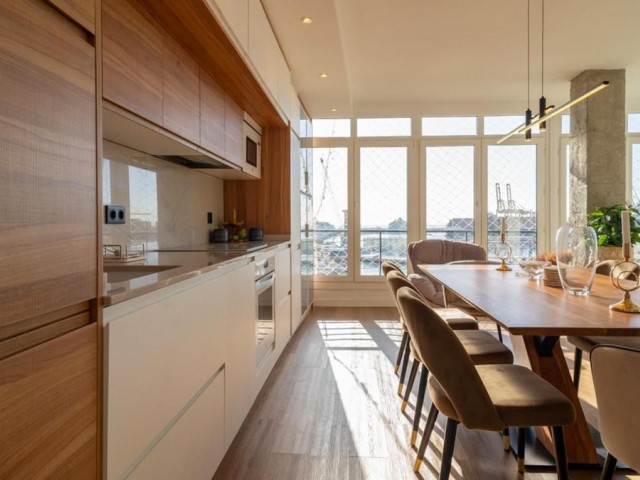 5 Bedrooms Apartment in Málaga Centro