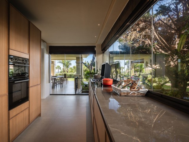 4 Soveroms Leilighet i Nueva Andalucía