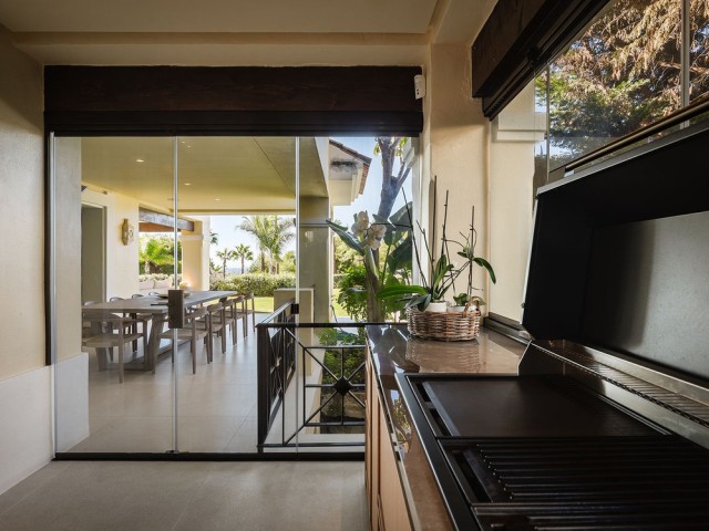 4 Soveroms Leilighet i Nueva Andalucía