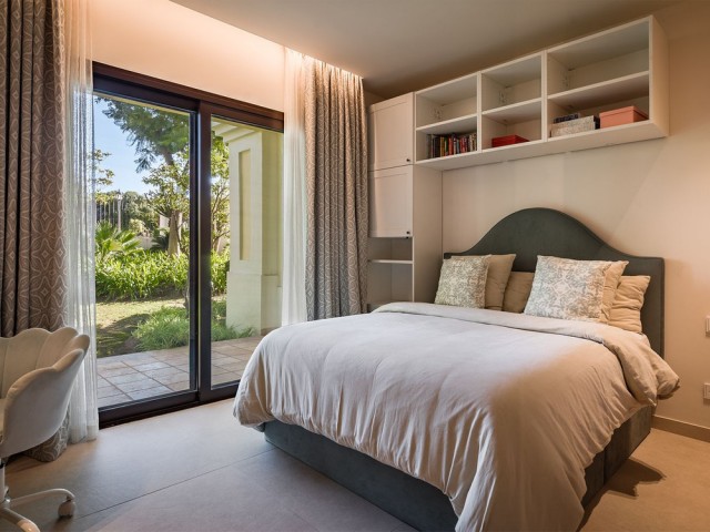 4 Soveroms Leilighet i Nueva Andalucía