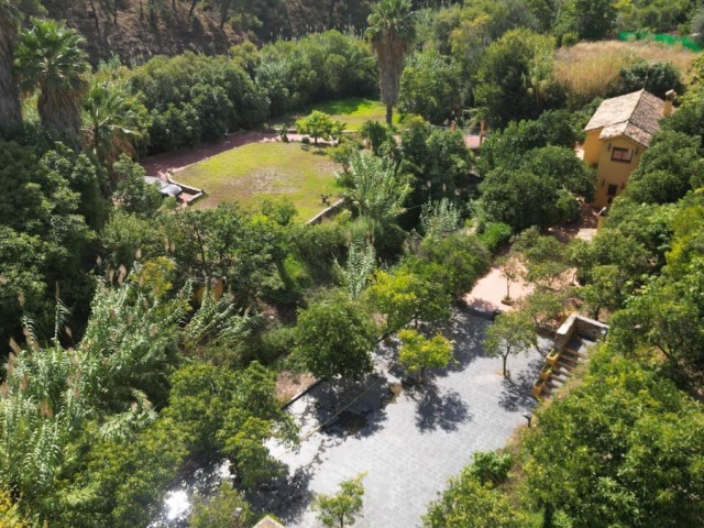 Villa con 3 Dormitorios  en Ojén