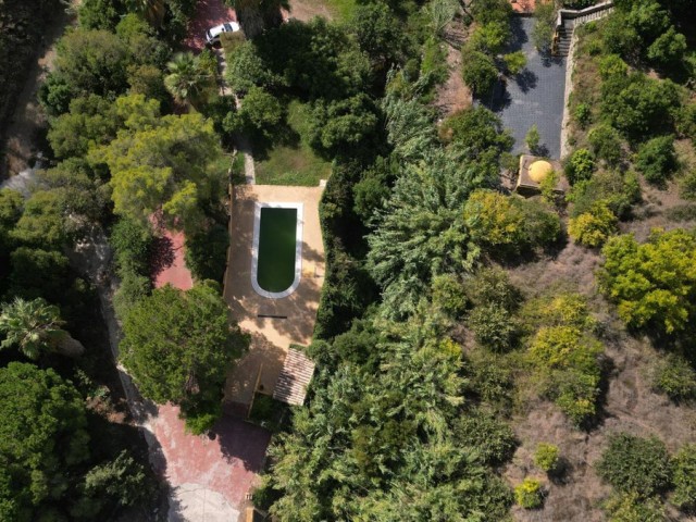 3 Makuuhuoneen Huvila Ojén