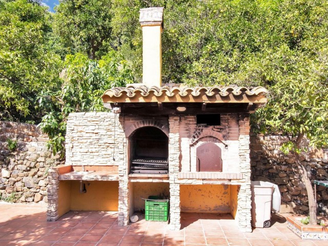 3 Schlafzimmer Villa in Ojén